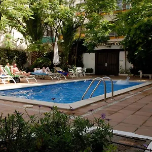 Otel Galeon, Sitges